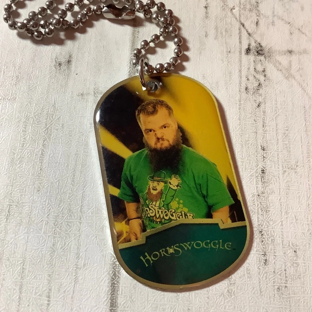 2012 Topps WWE Hornswoggle Chain Dog-tag Necklace
